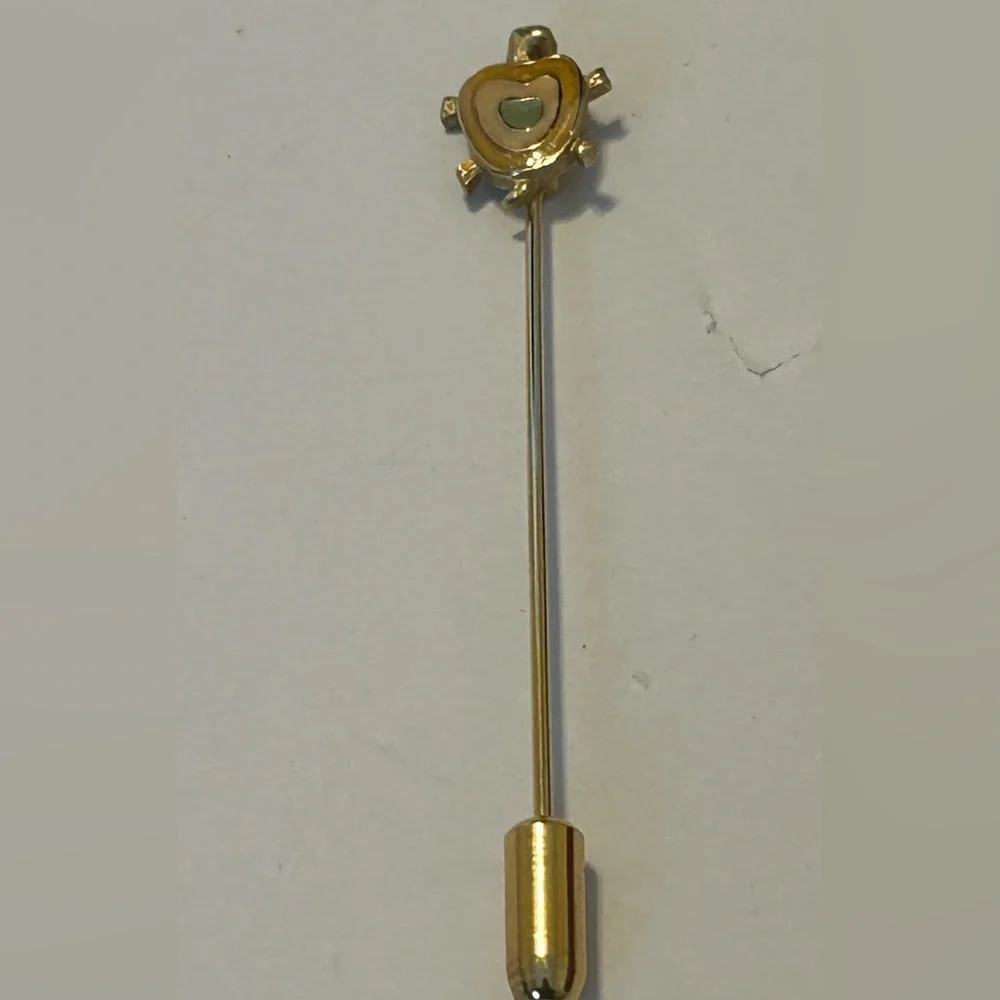 Turtle Gold Tone Stick Pin Vintage‎